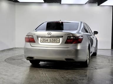 LS460L