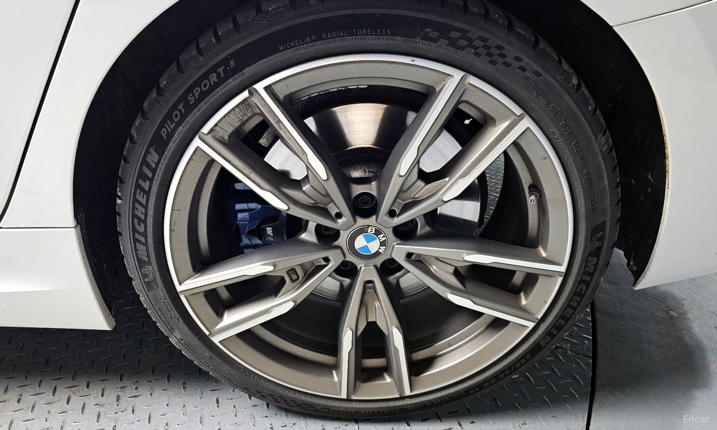 3 Series (G20)