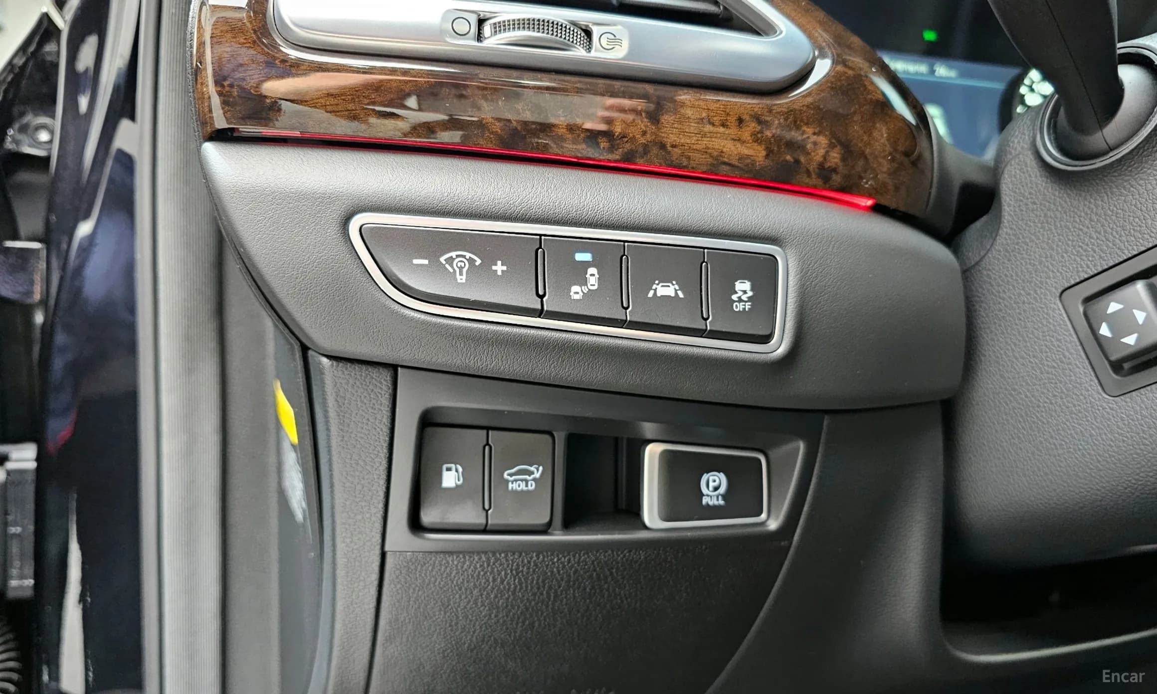 G90