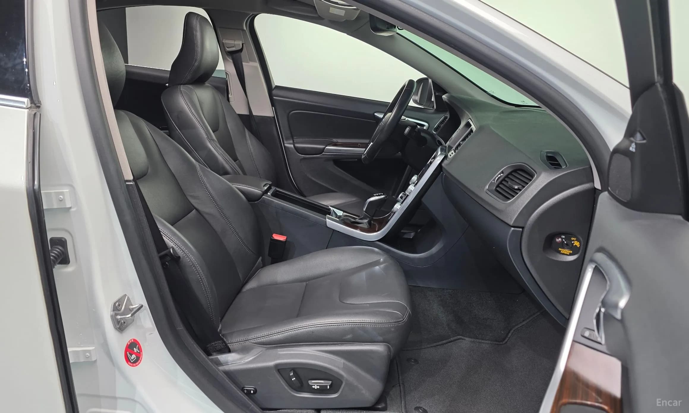 S60