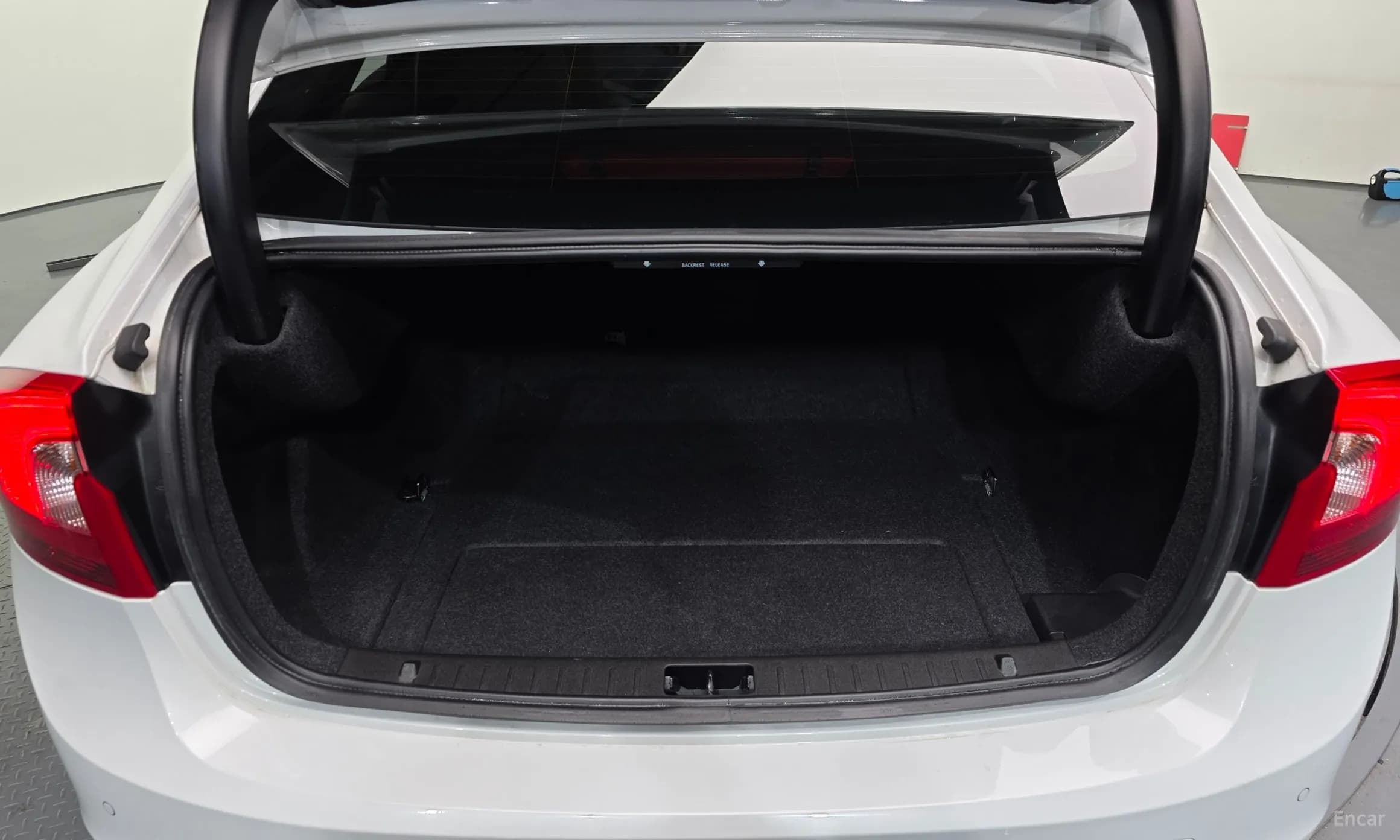 S60