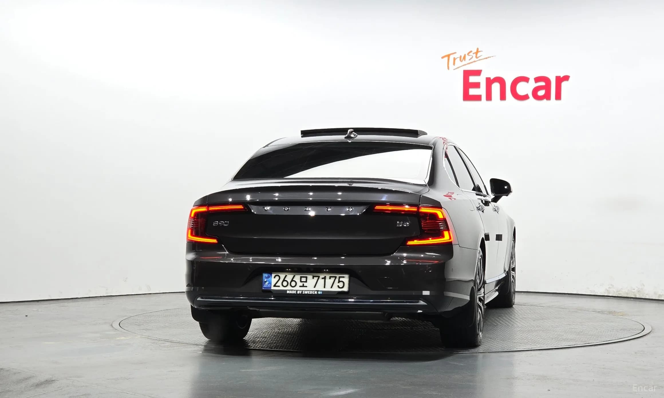 S90