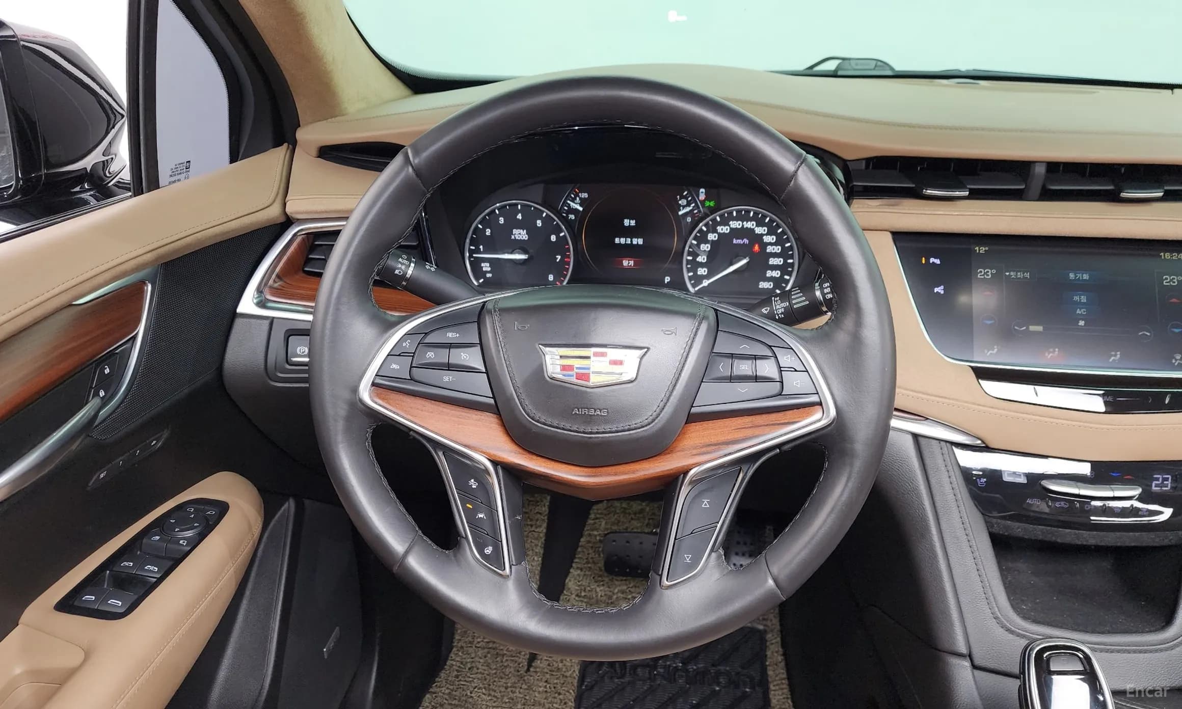 XT5