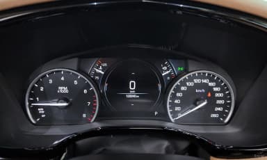 XT5