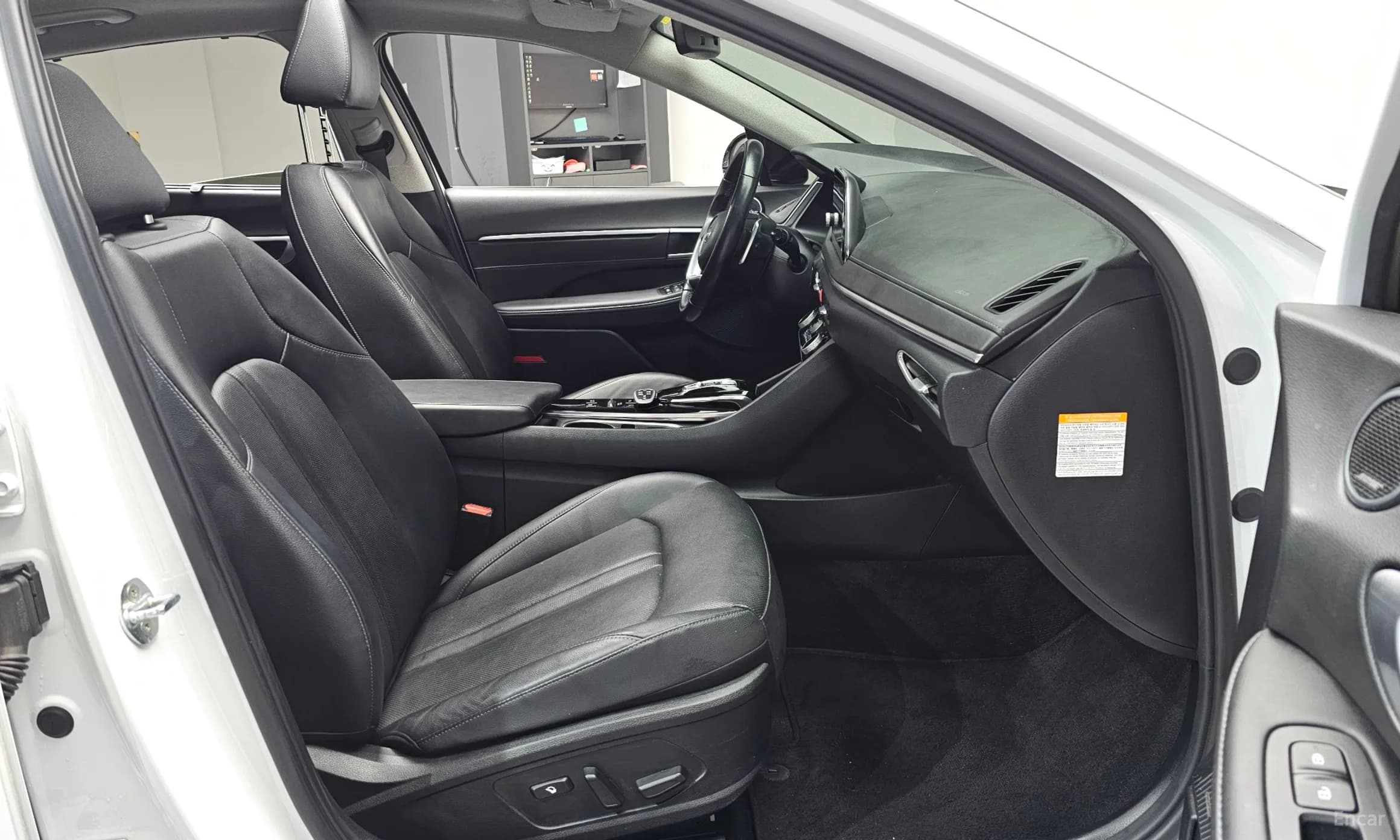 Sonata Hybrid (DN8)