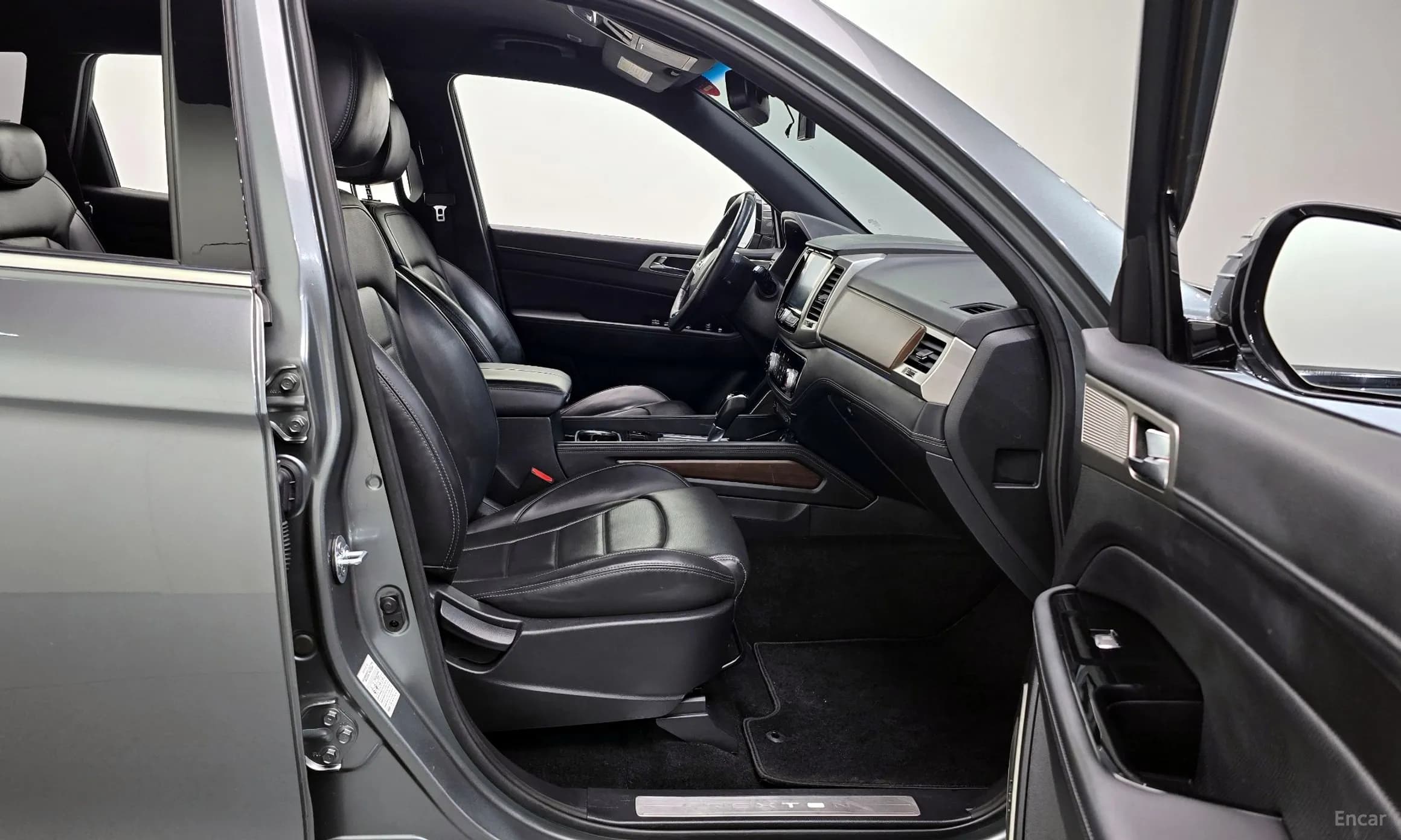 G4 Rexton