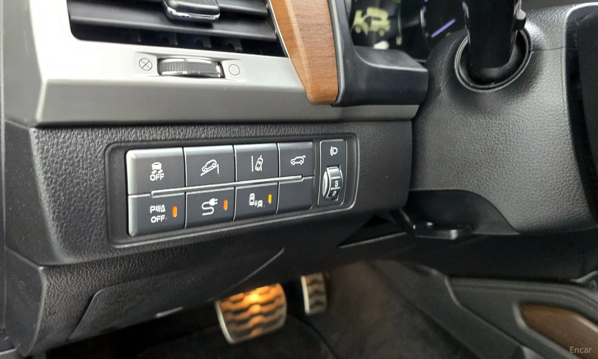 G4 Rexton
