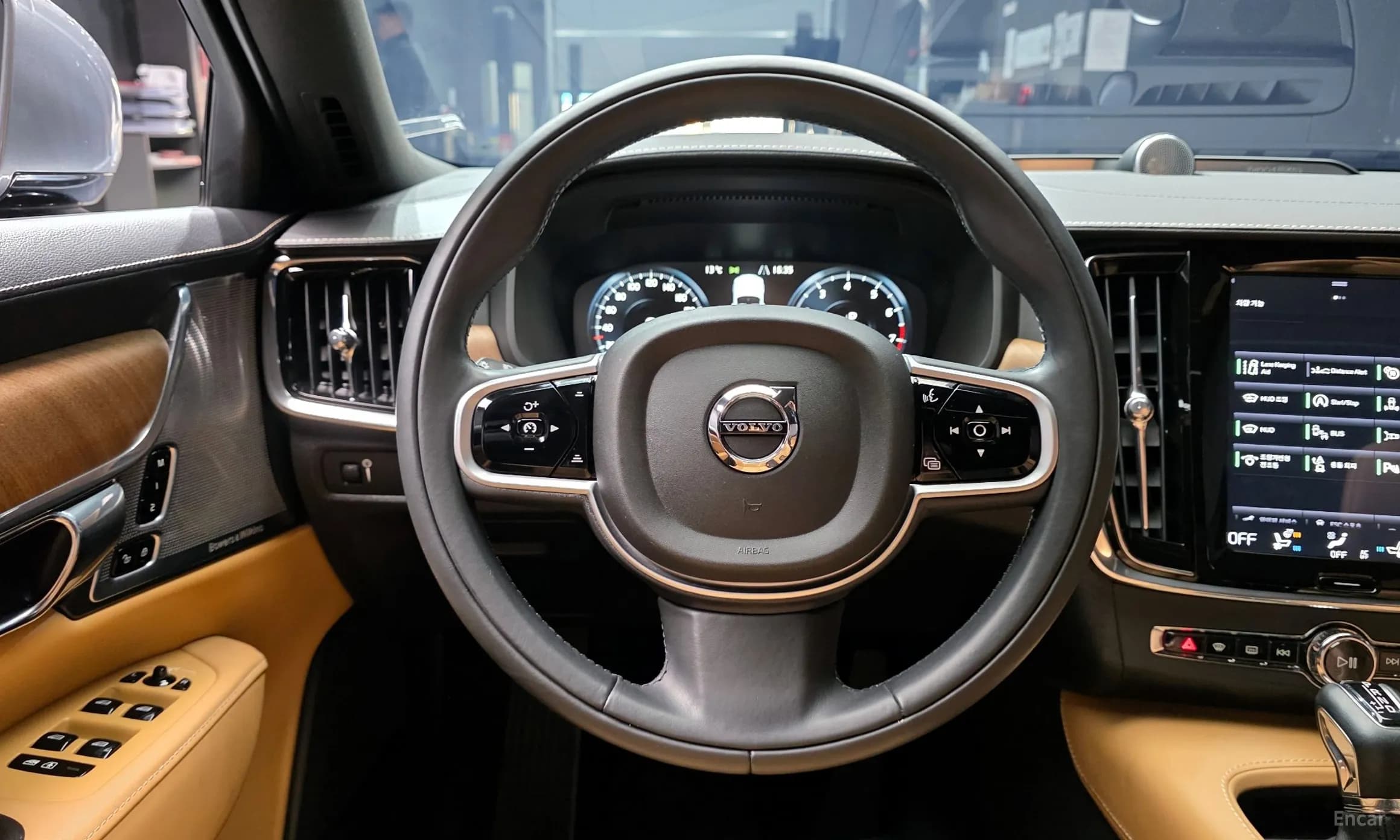 S90