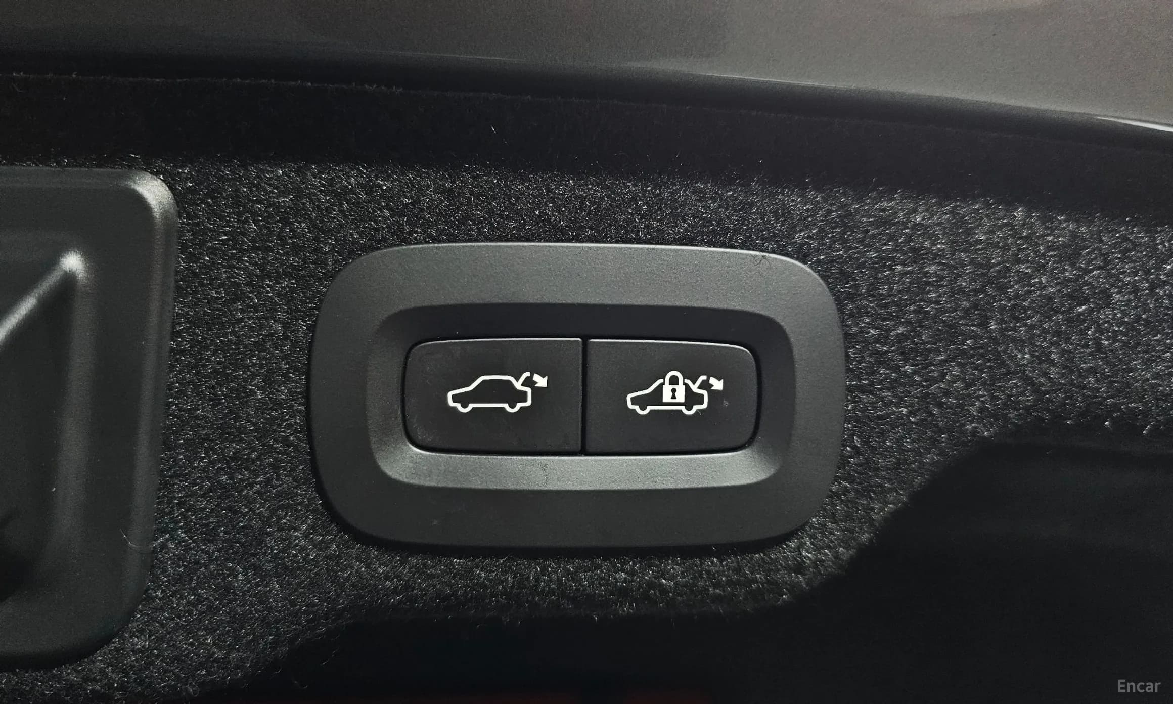 S90