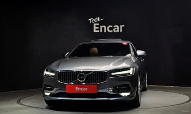 S90