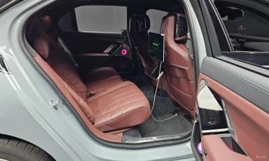 7 Series (G70)