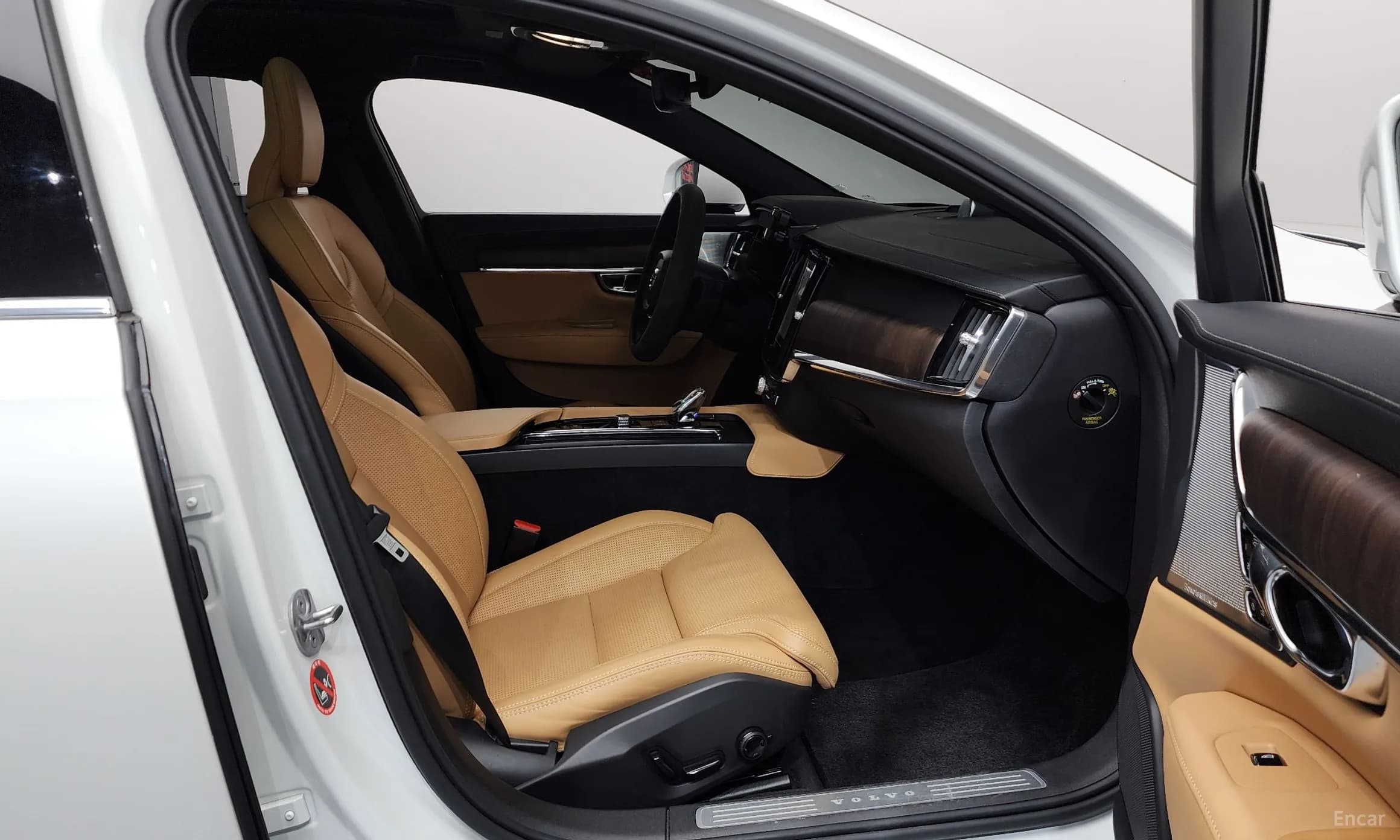 S90