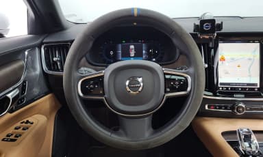 S90