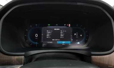 S90