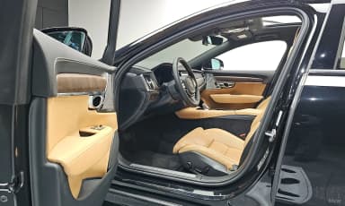 S90