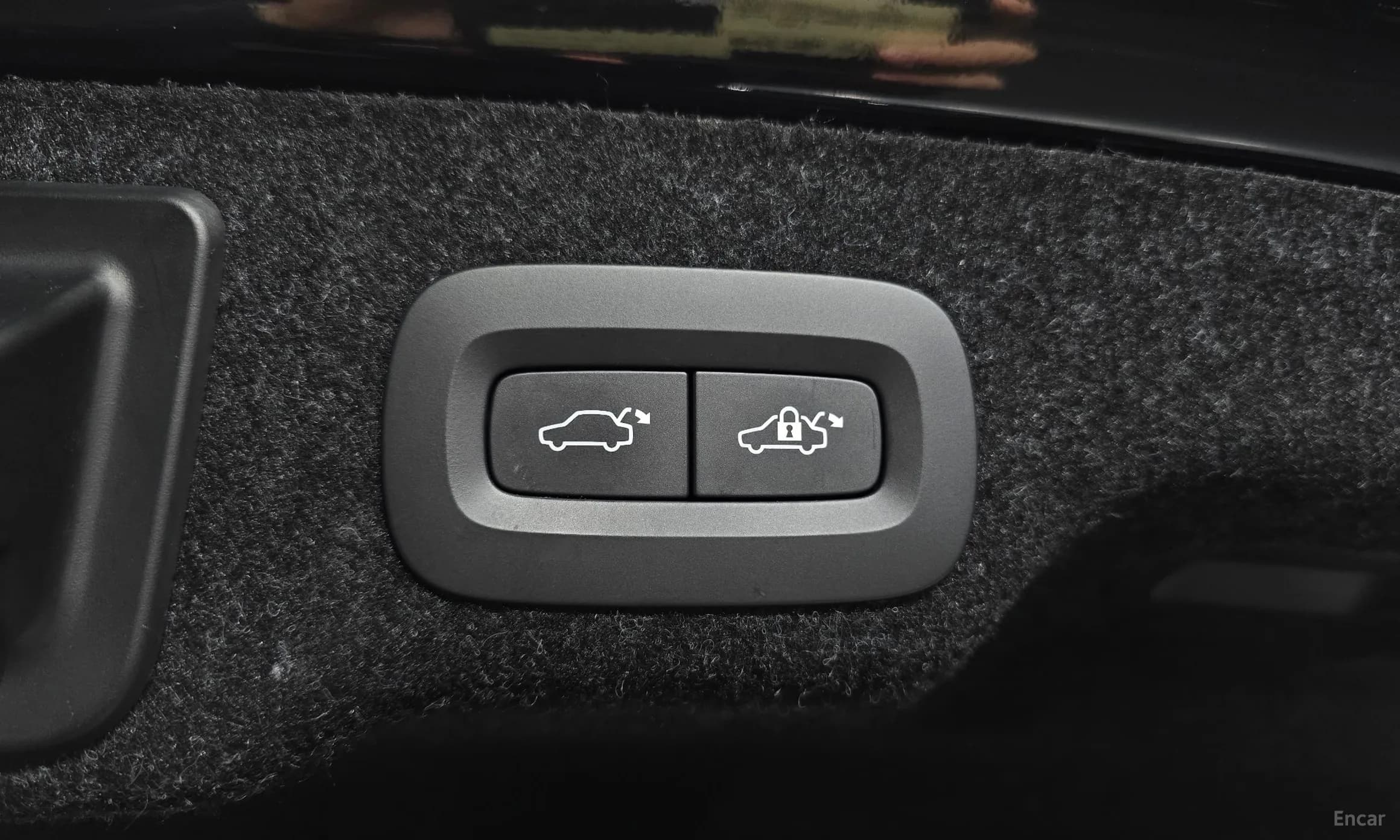 S90