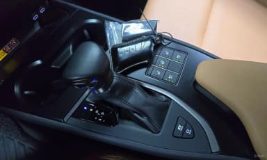 UX250h