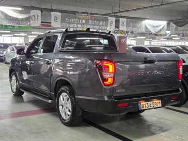 Rexton Sports Khan