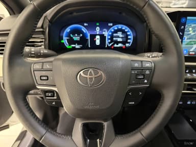 Camry (XV80)