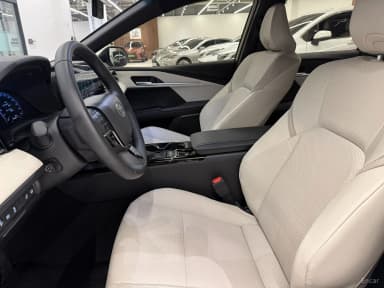 Camry (XV80)