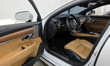 S90