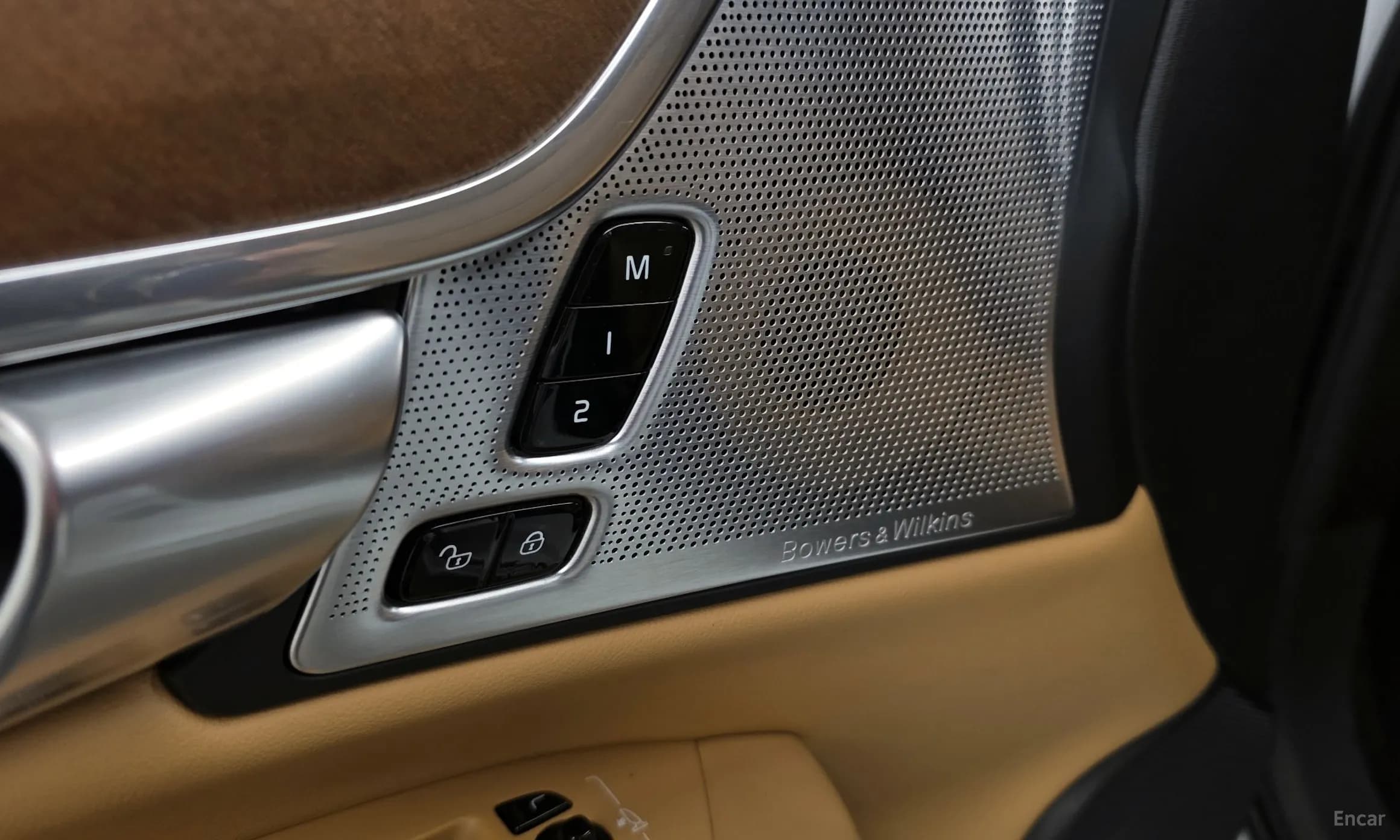 S90
