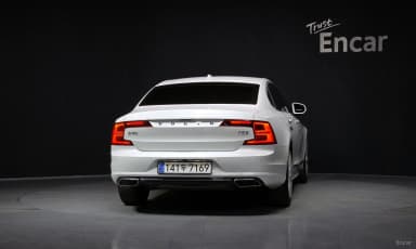 S90