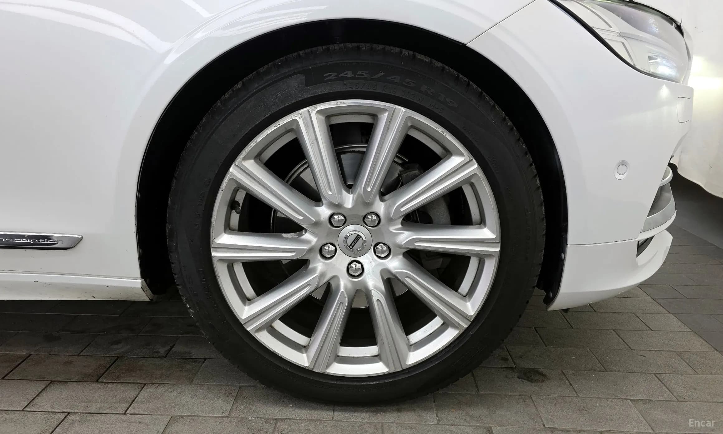 S90