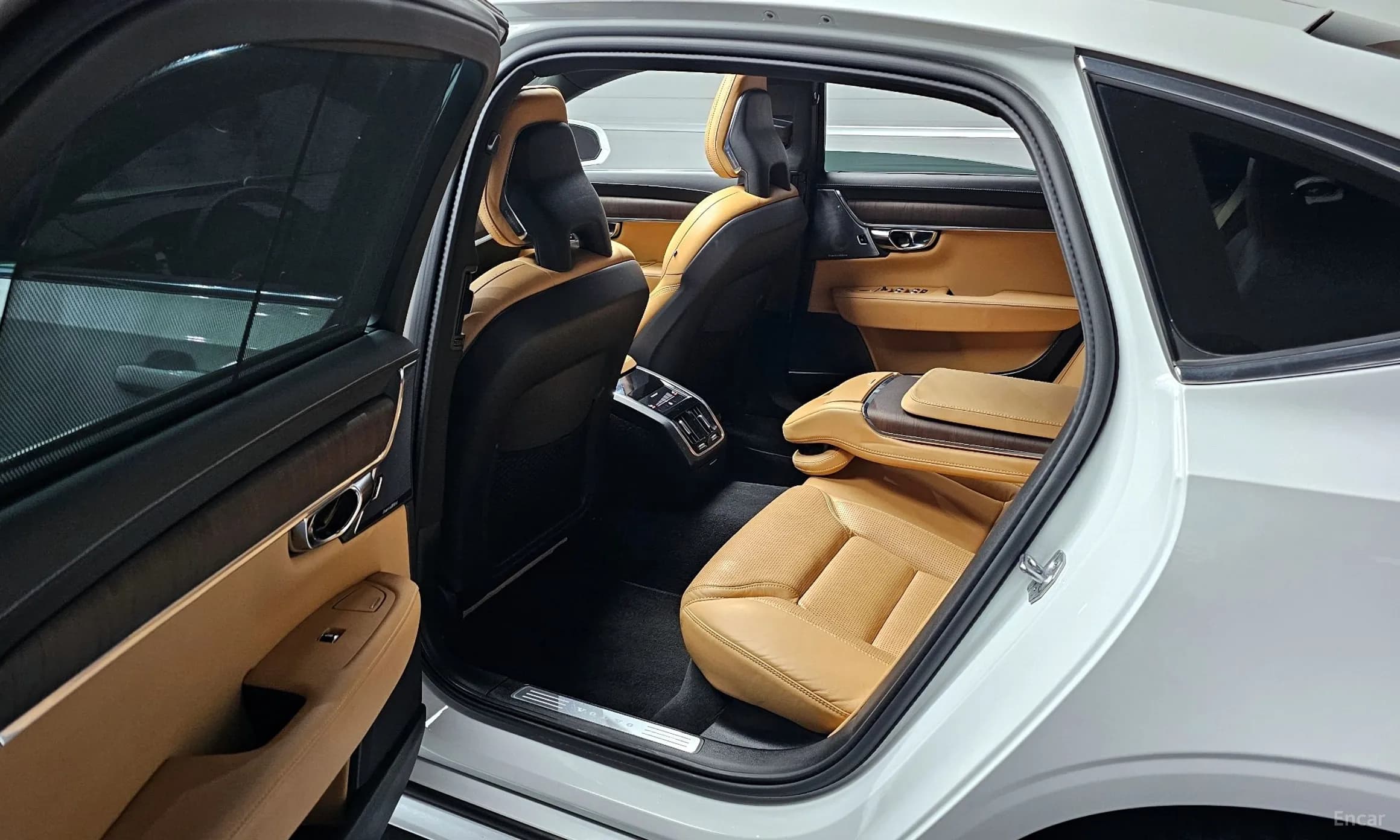 S90
