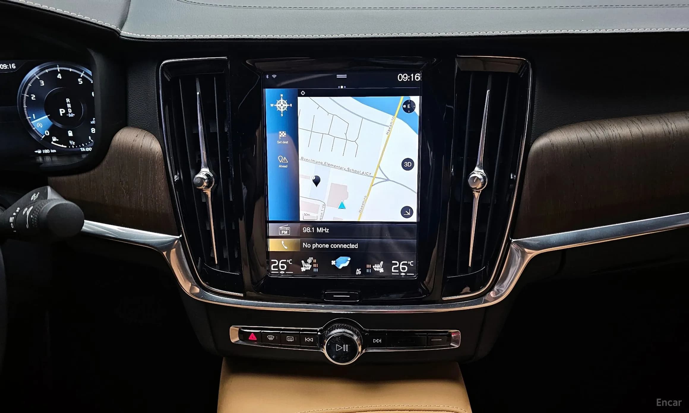 S90