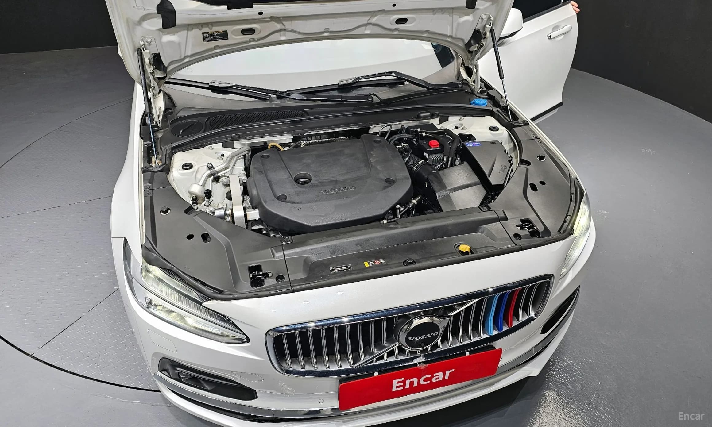 S90