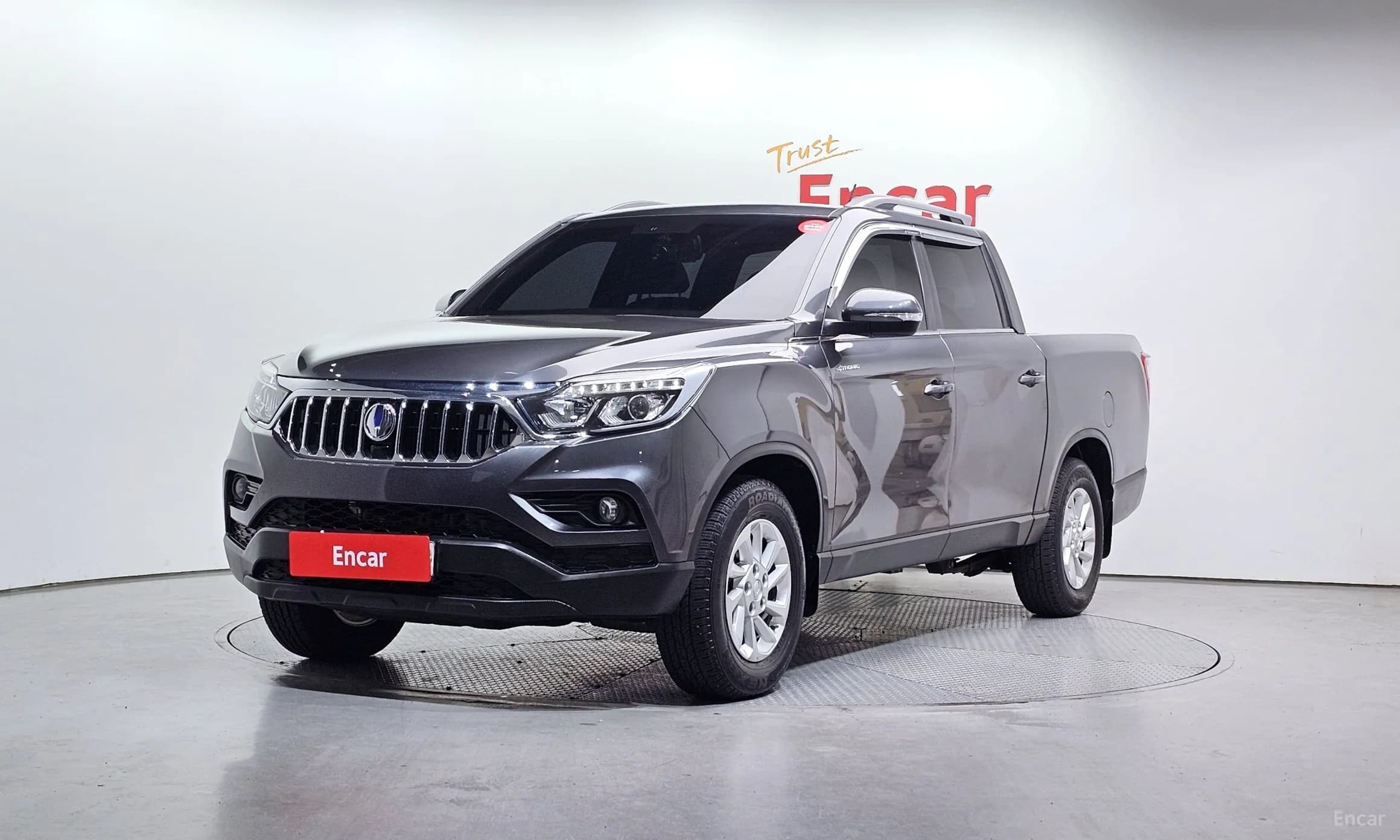Rexton Sports Khan