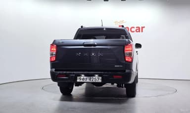 Rexton Sports Khan