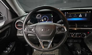 Trax Crossover