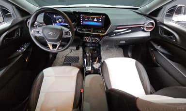Trax Crossover