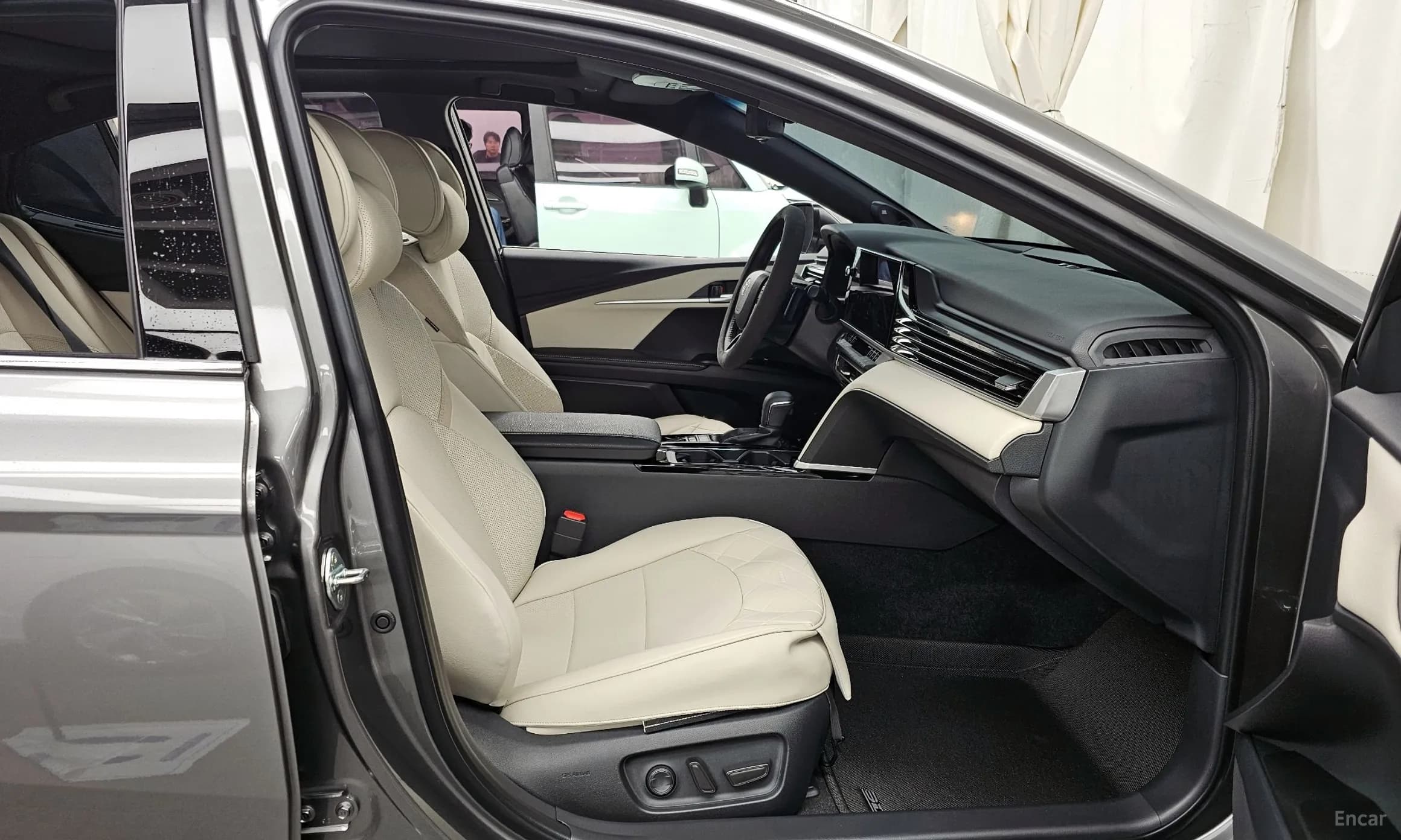 Camry (XV80)