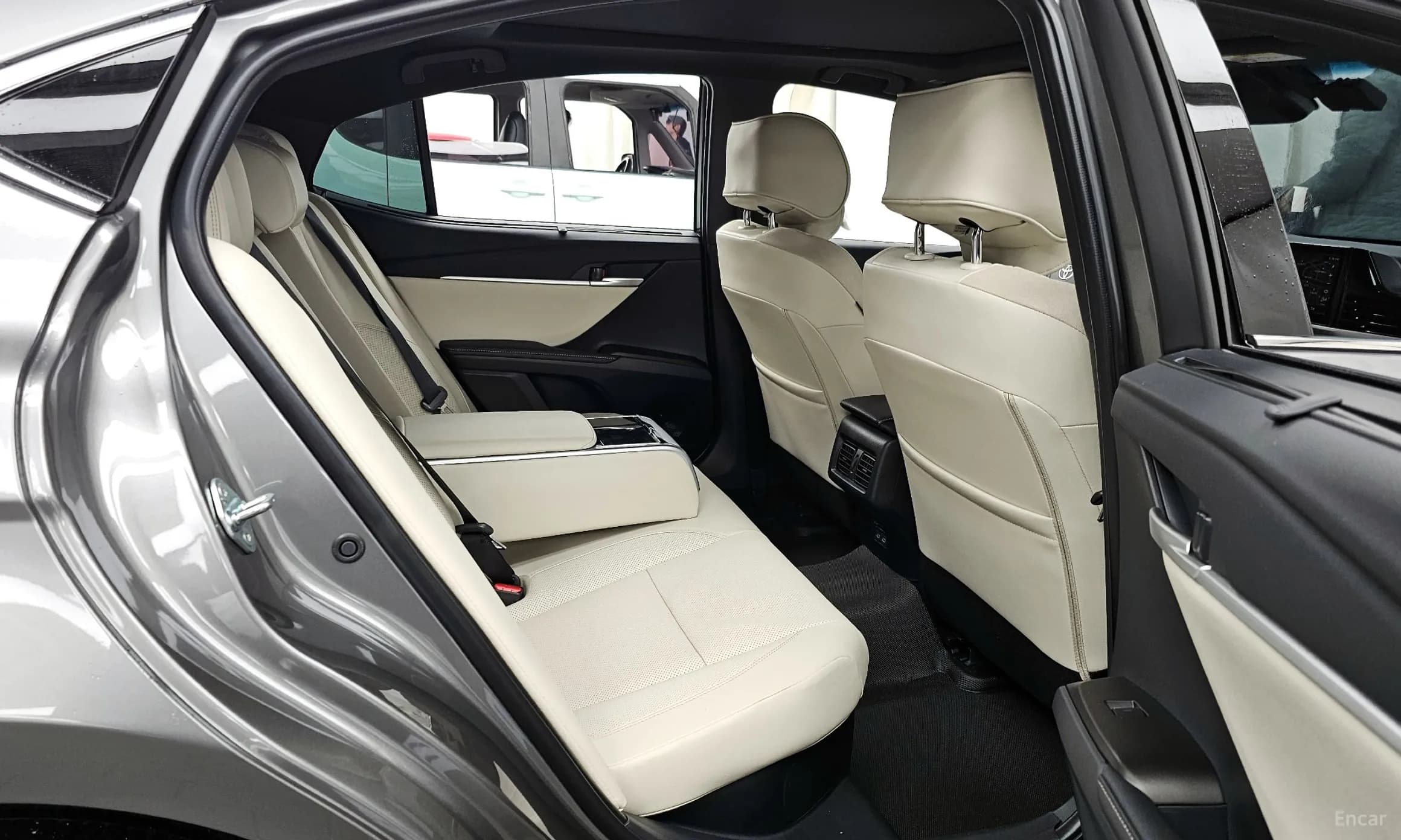Camry (XV80)