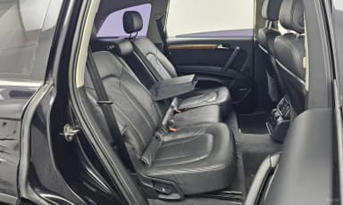 Q7