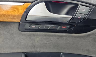 Q7