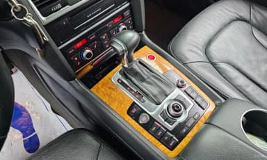Q7