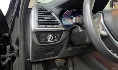 X4 (G02)