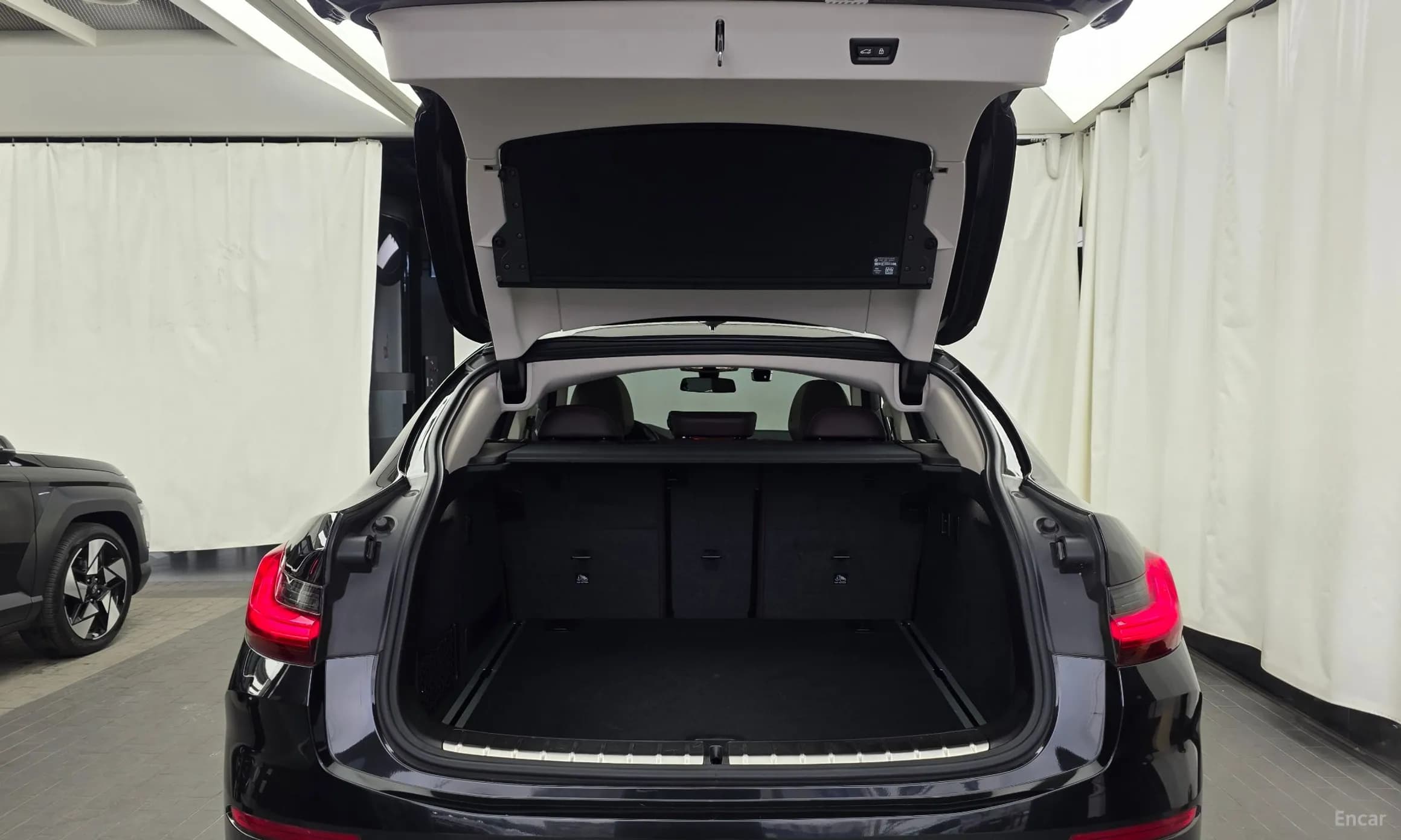 X4 (G02)