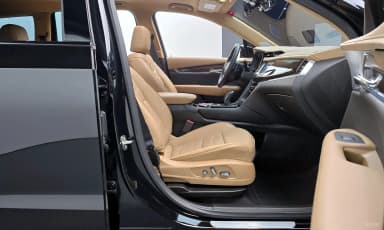 XT6