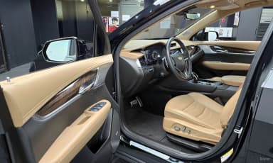 XT6
