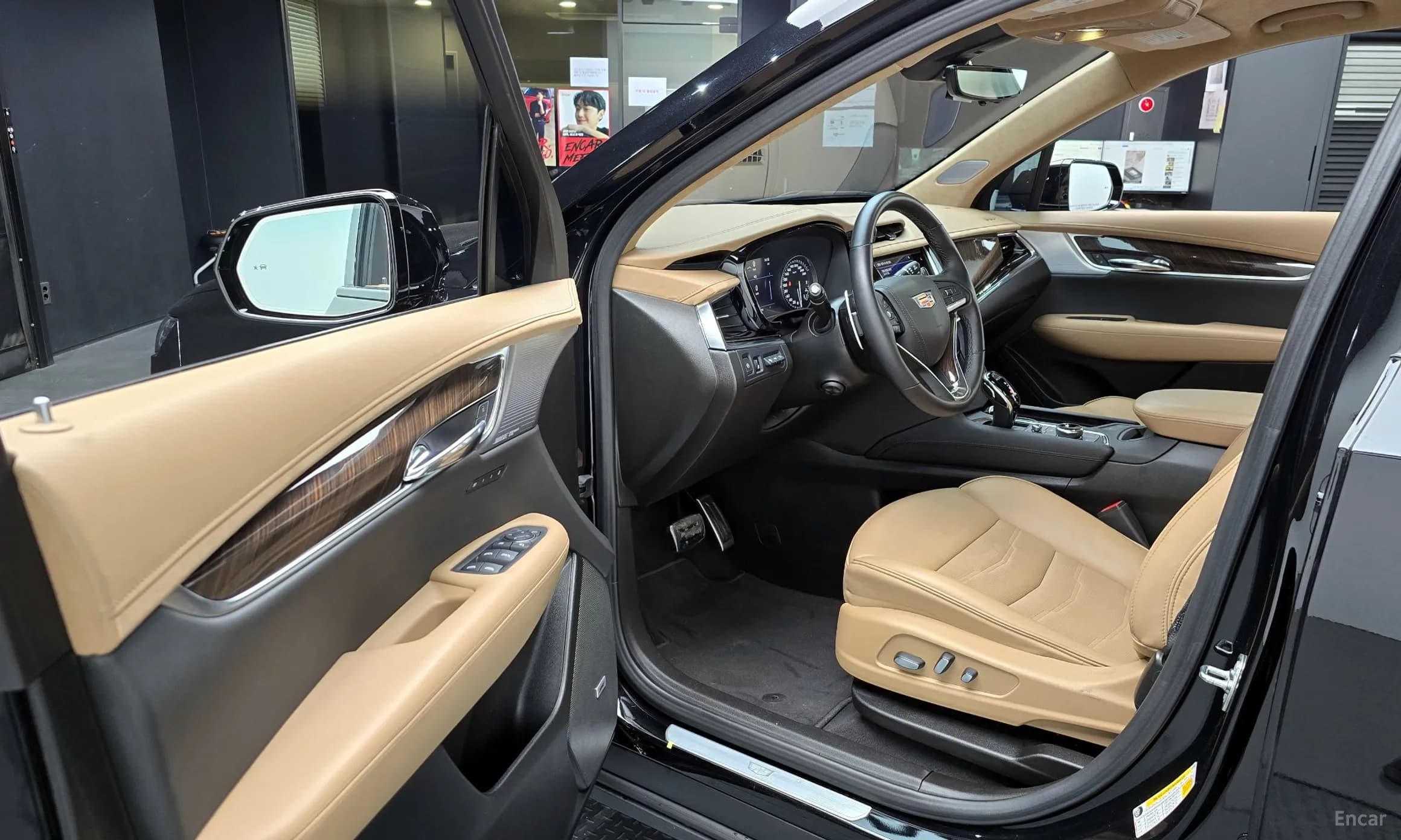 XT6