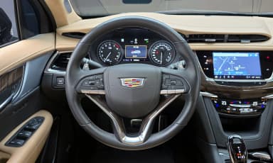 XT6