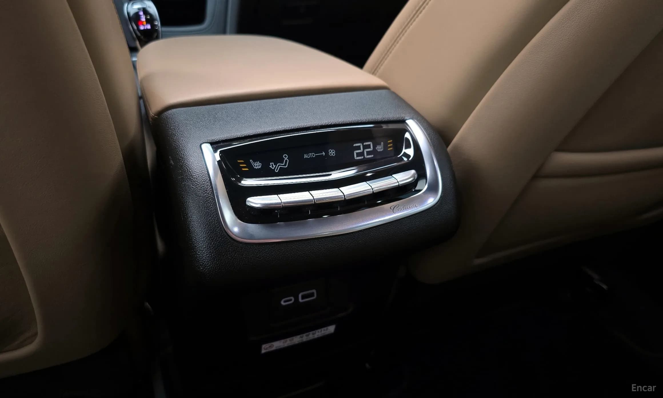 XT6