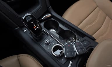 XT6