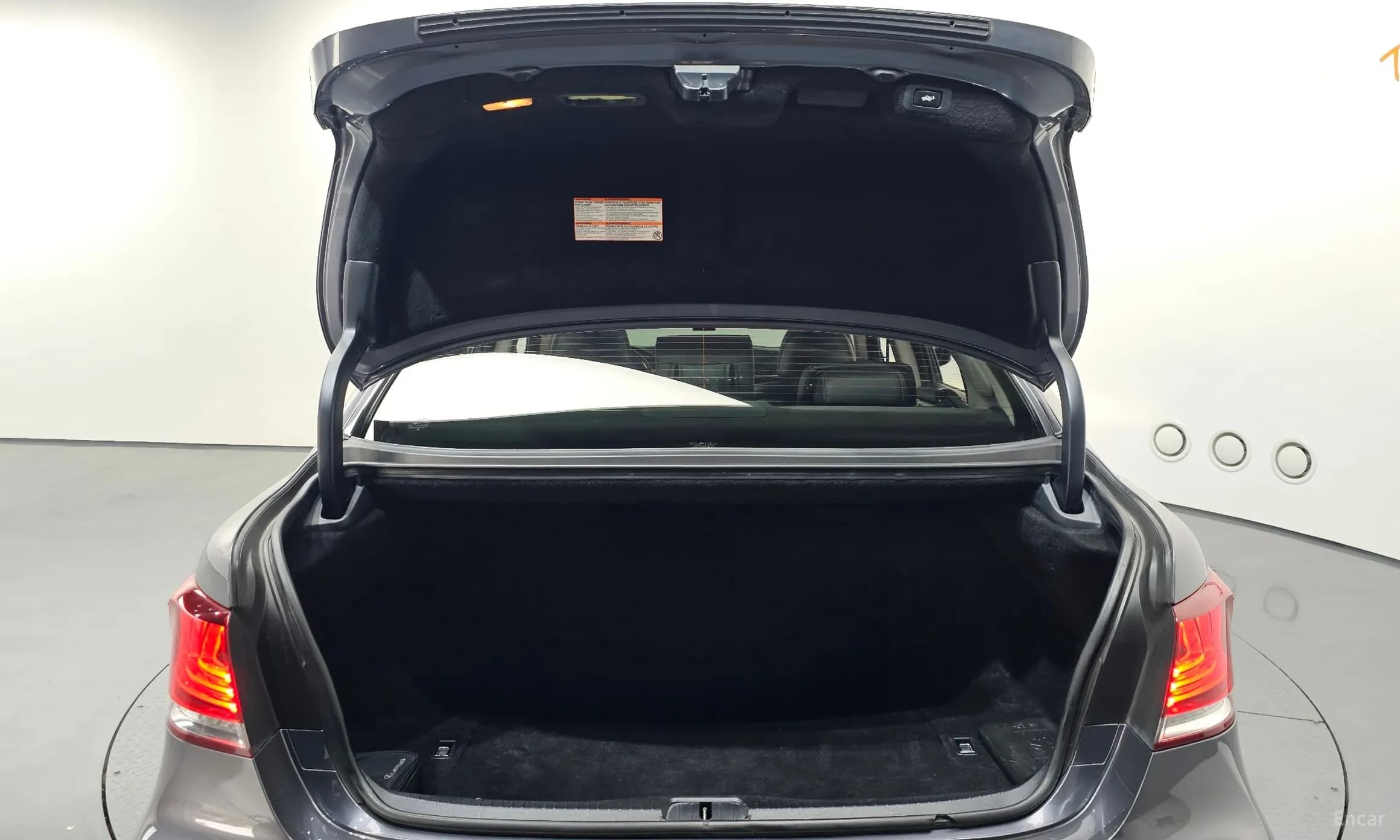 LS460