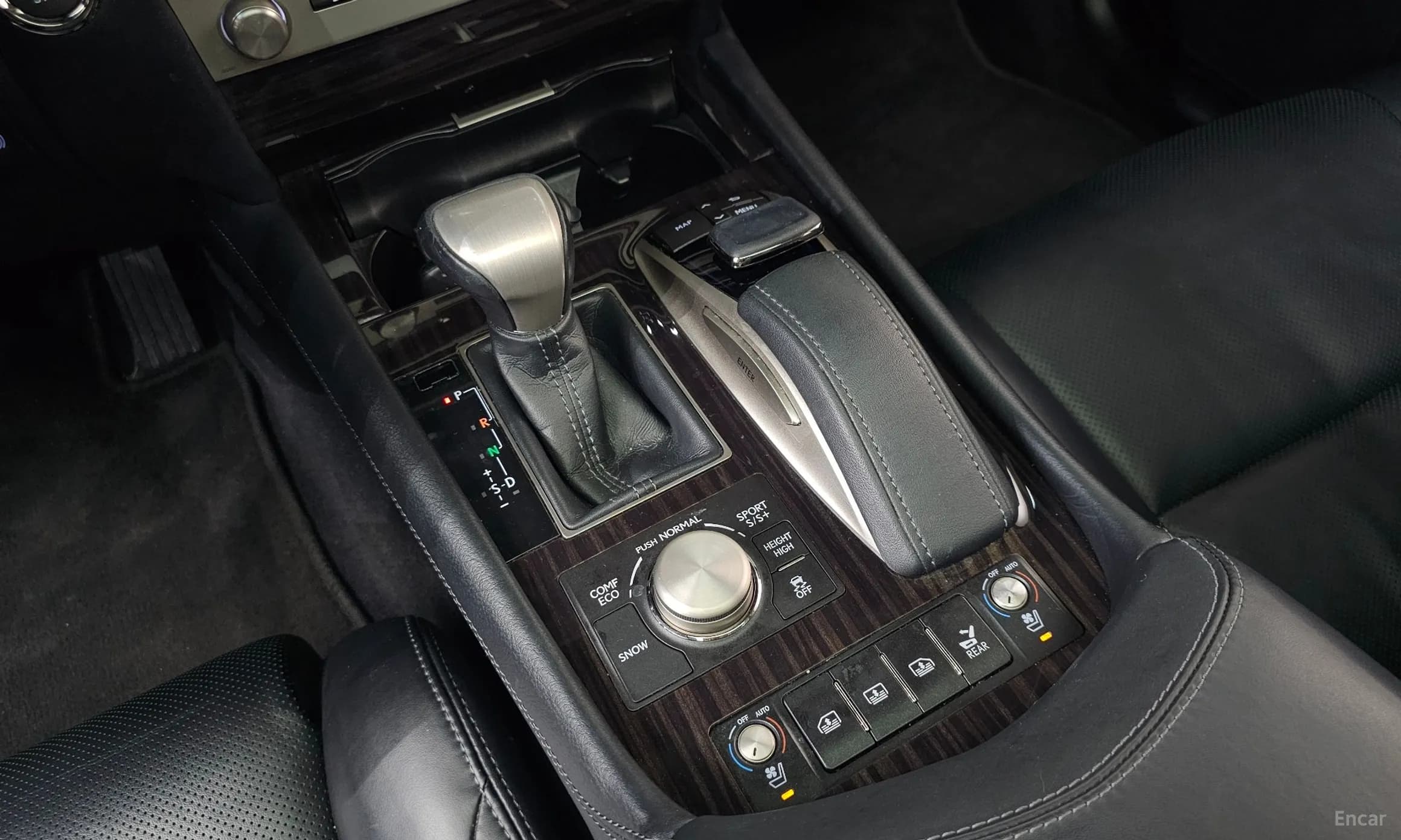 LS460